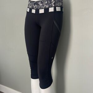 Lululemon size 4 capris